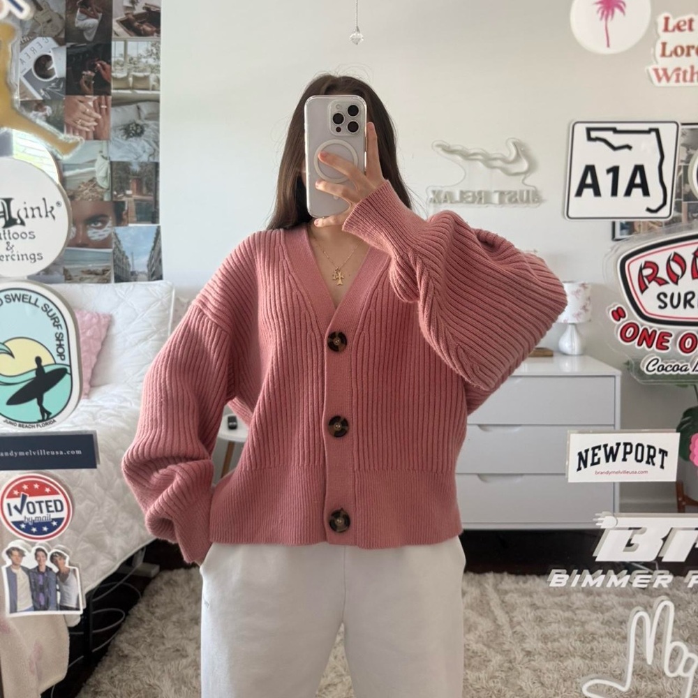 H&M pink cardigan sweater with buttons
